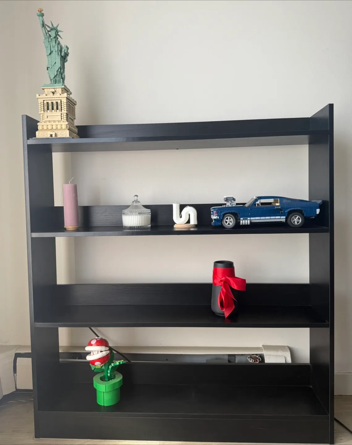 2 x Wooden Bookshelves, 4 Tier - like new. $110 CAD for 2 pieces thumbnail