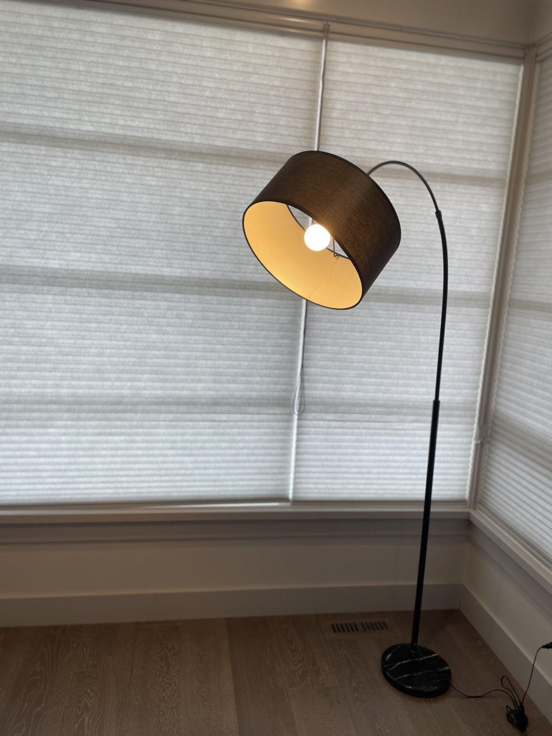 Black Arc Floor Lamp - photo 3