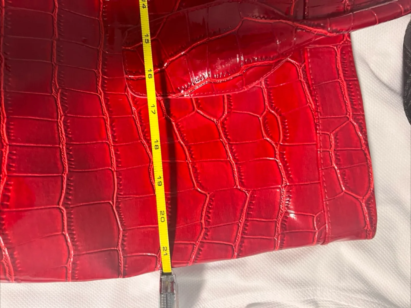 Red Croc Embossed Tote Bag image indicator(3)