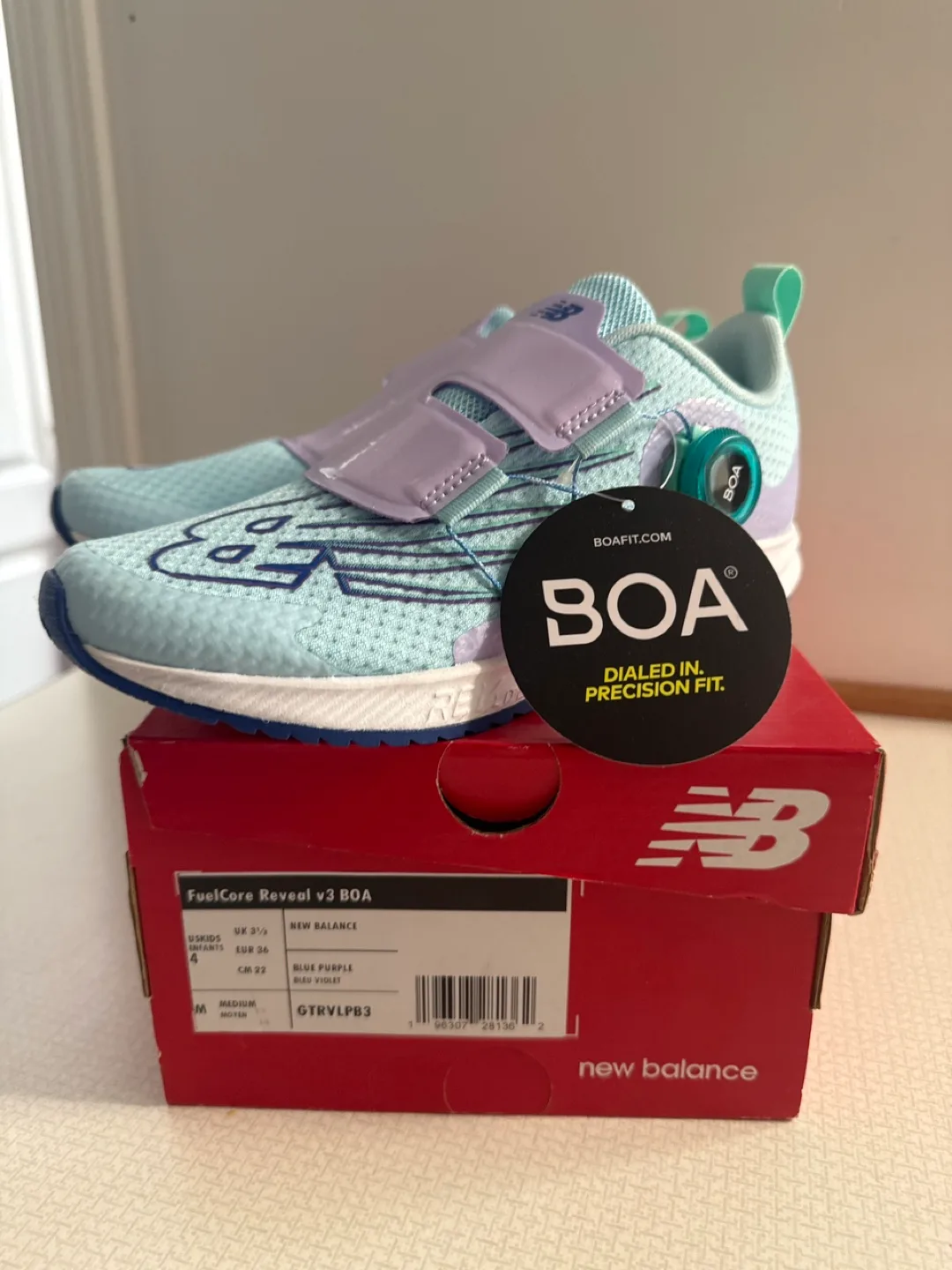 New Balance FuelCore Reveal v3 BOA Kids Size 4 thumbnail