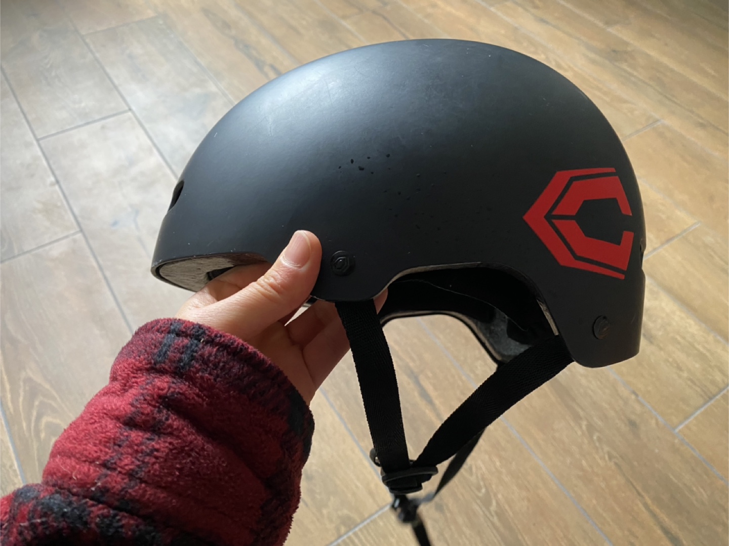 Helmet (54-56 cm)for woman and kids