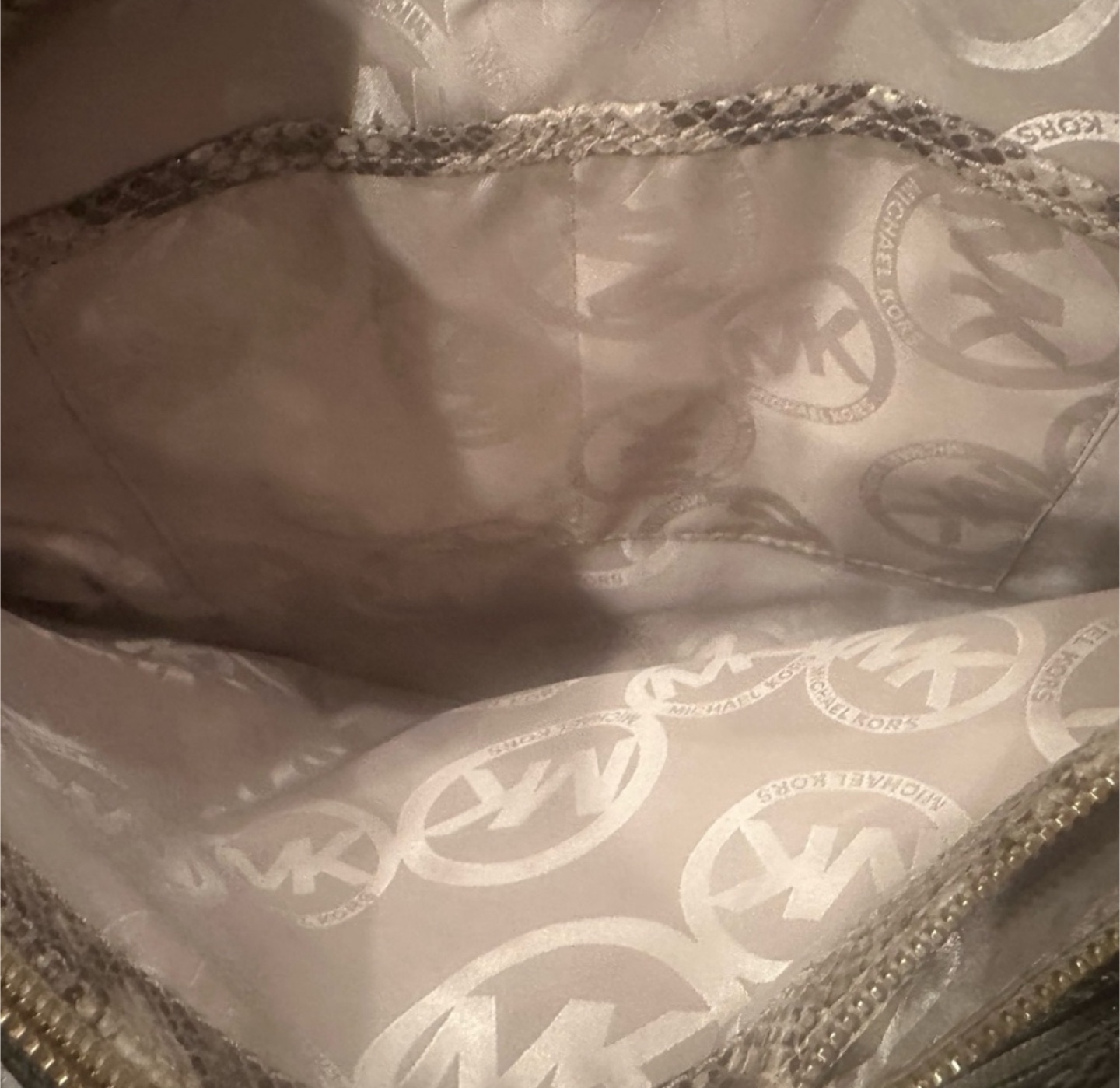 Michael Kors Snakeskin Print Shoulder Bag - photo 5