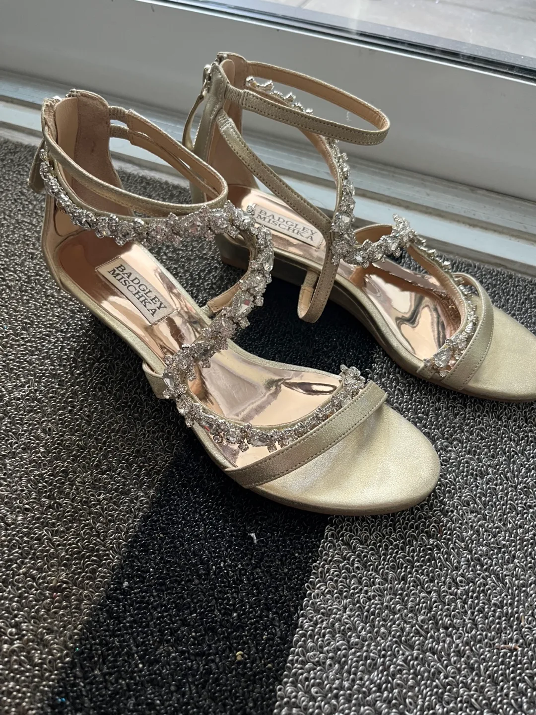 Badgley Mischka Embellished Wedge Sandals Size 7 thumbnail