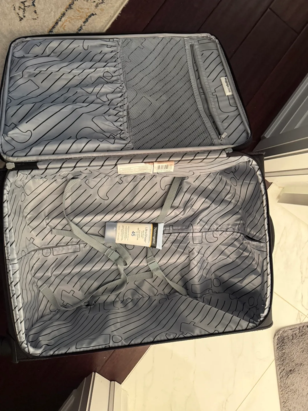 Large Suitcase image indicator(2)