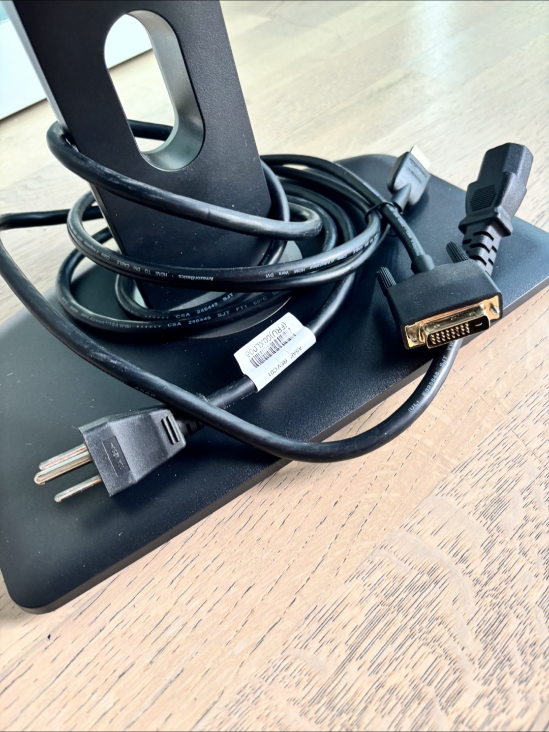 23” Dell Monitor with Cables - photo 2