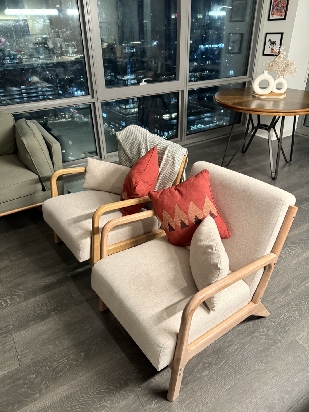 Modern Accent Chairs (Set of 2)