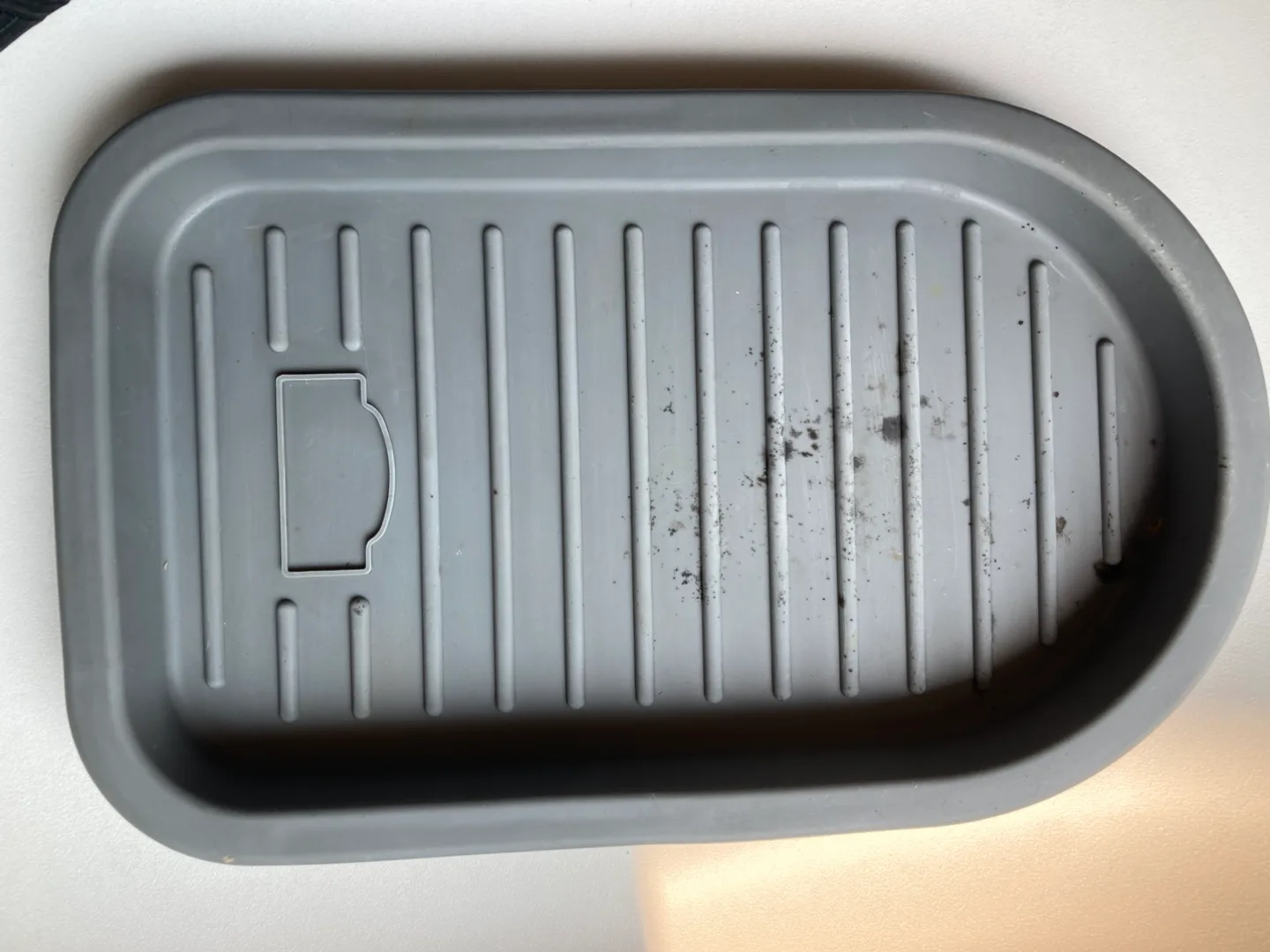 FREE Grey Silicone Tray for kitchen sponges, etc image indicator(3)