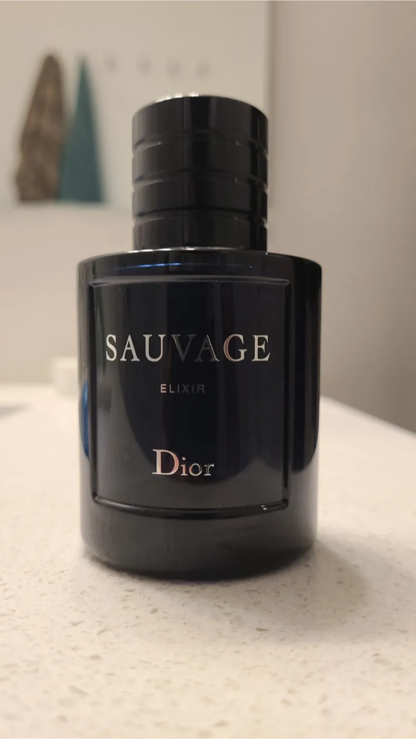 Dior Sauvage Elixir thumbnail