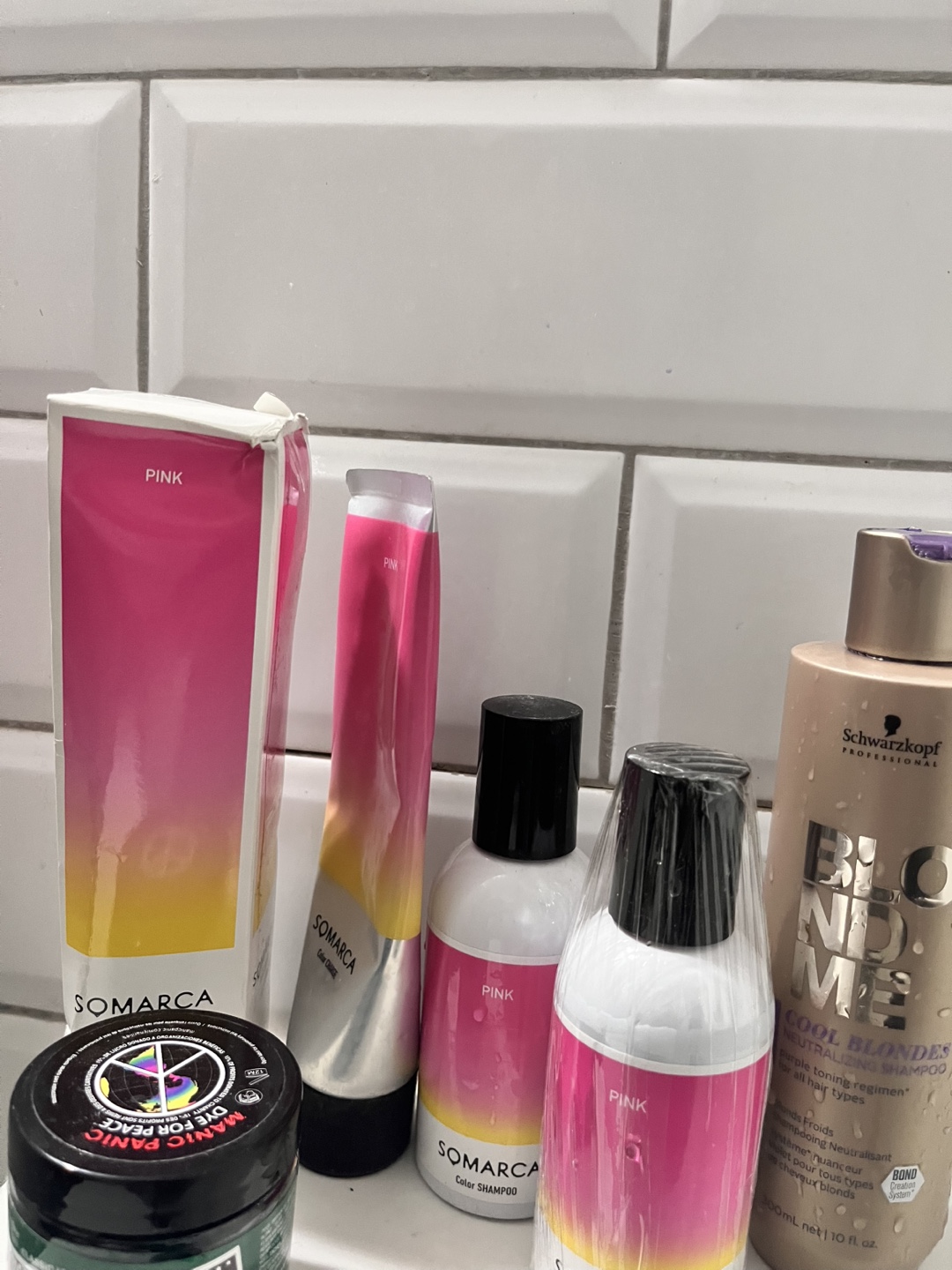 Japanese Somarca Pink Hair Dye & Shampoo + More - photo 4