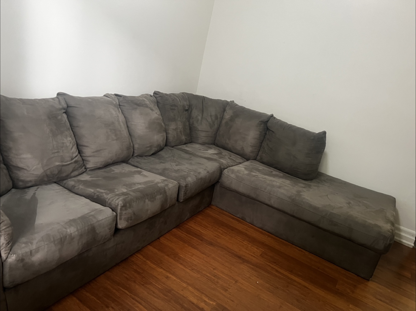 Ashley 6-Seater Sectional Sofa - photo 3