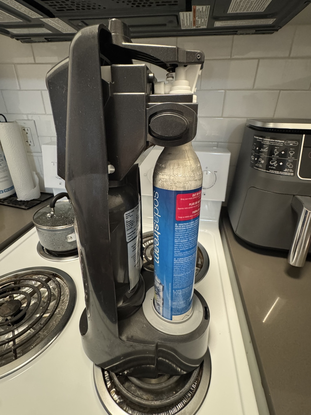 SodaStream Sparkling Water Maker - photo 3