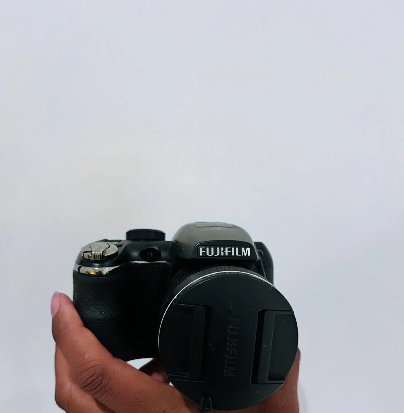 Fujifilm FinePix S 14 Mega Pixels thumbnail