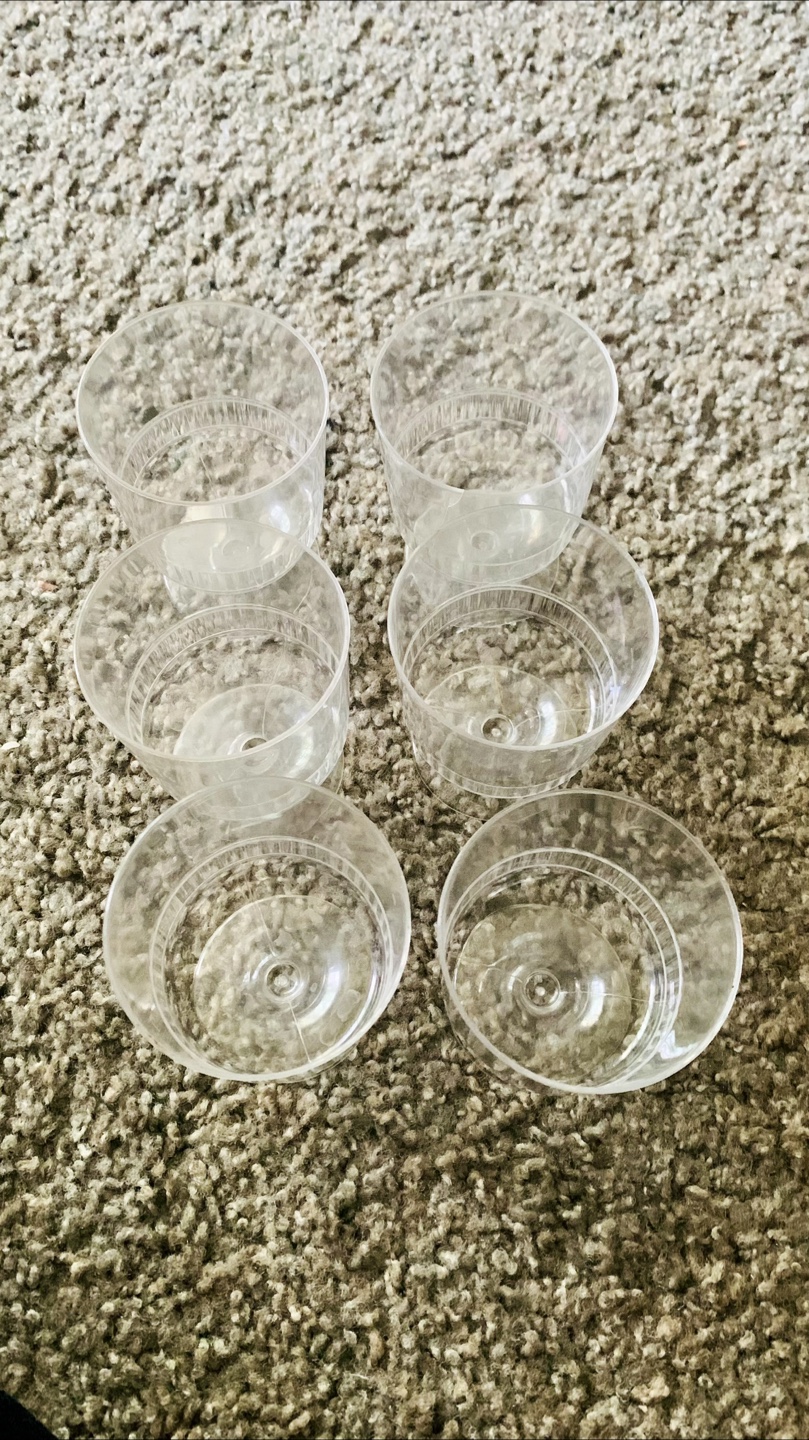 Set of 5 Vintage Stemmed Glasses & 6 disposable glasses - photo 5