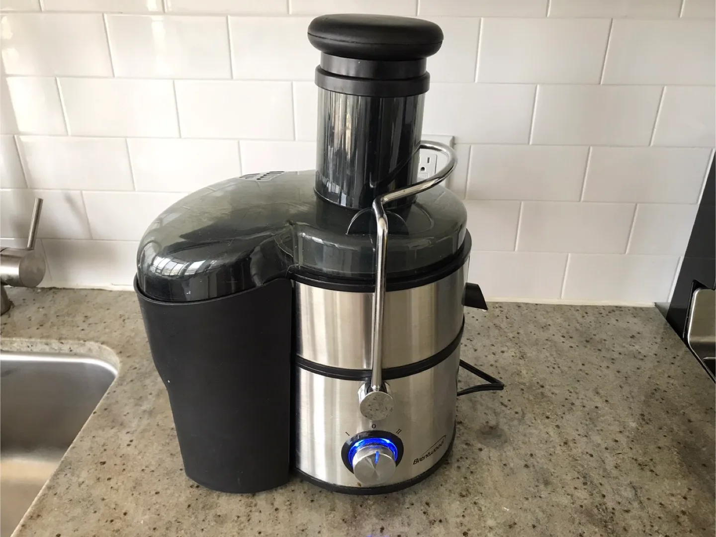 Brentwood Juice Extractor - Model JC-500 thumbnail