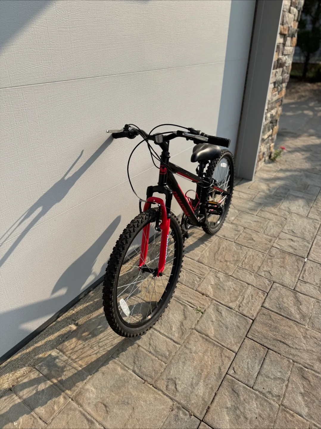 Nishiki Pueblo 24" Mountain Bike - Black/Red/blue image indicator(4)