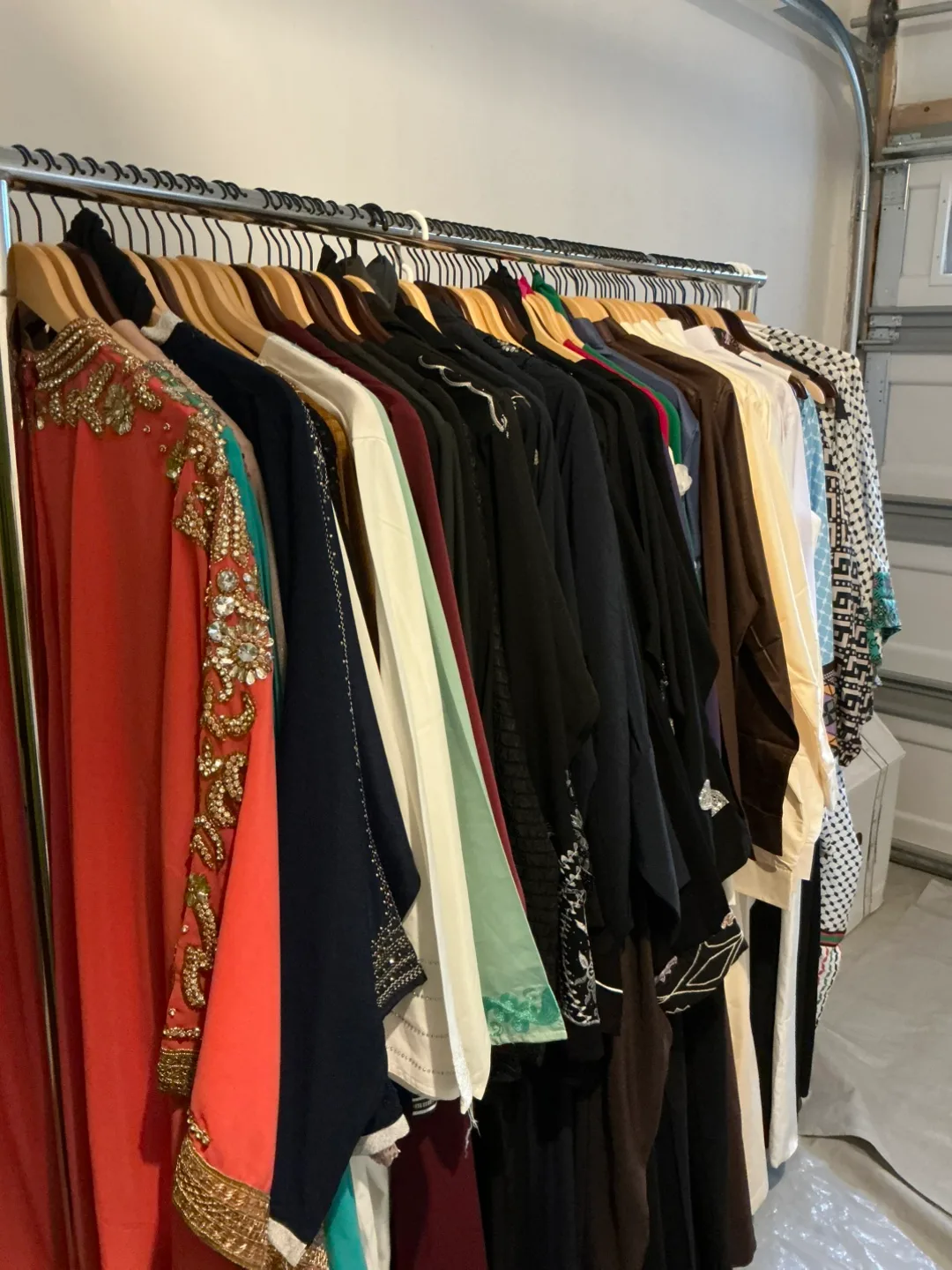 Abaya’s, Thobe’s and Middle Eastern Clothing for sale thumbnail