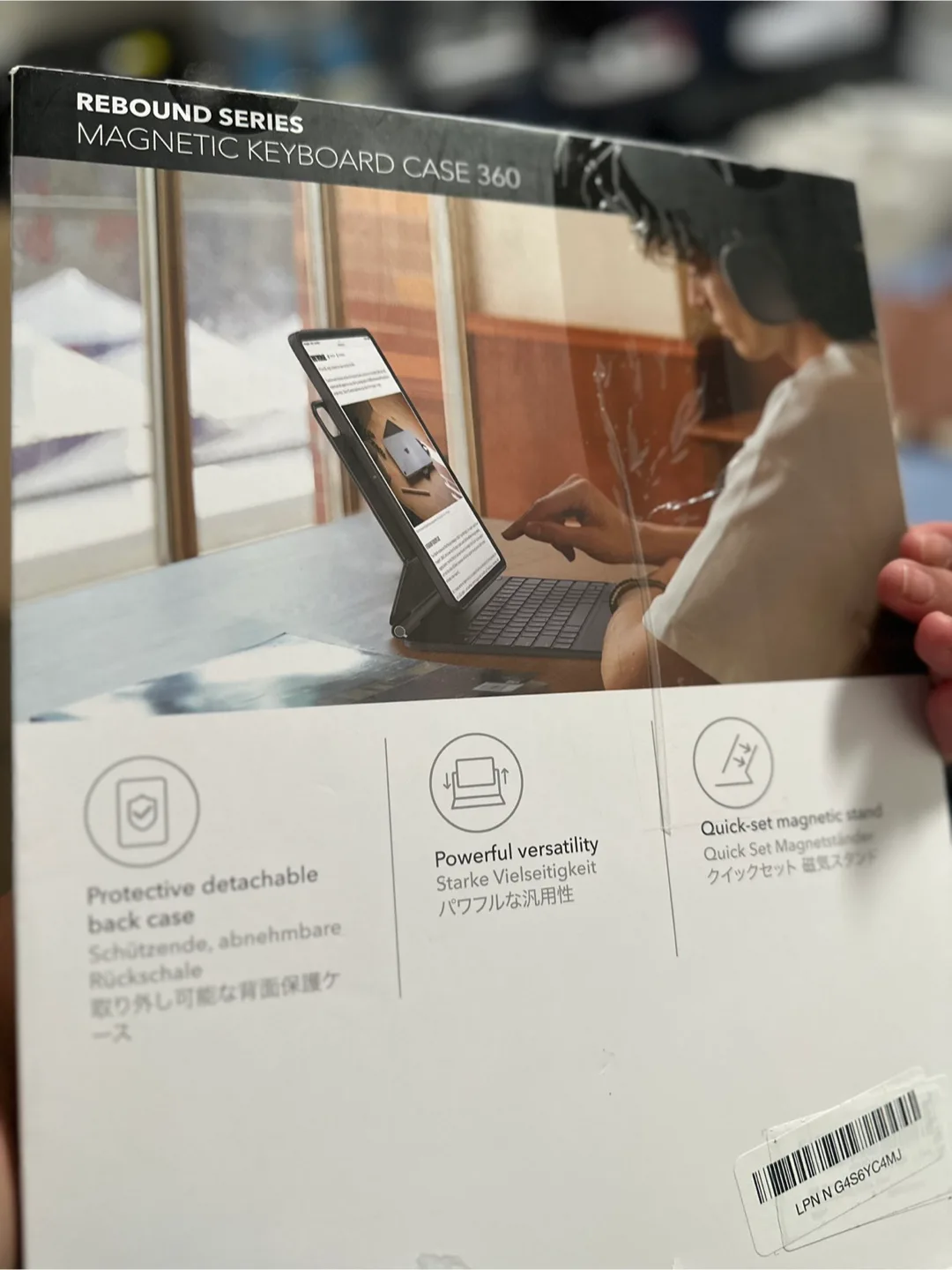 Brandnew ESR Magnetic Keyboard Case 360 - Blue image indicator(2)