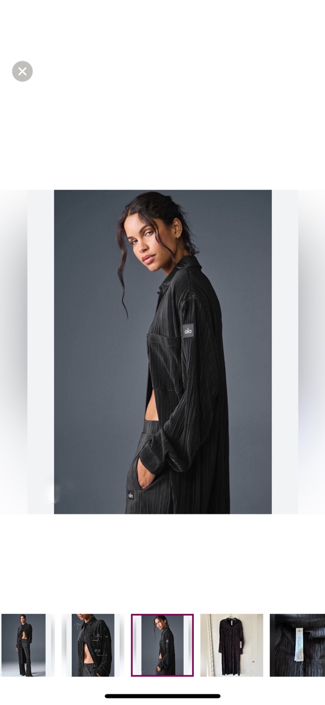 BRAND NEW Alo Yoga Micro Plisse Shirt Dress - photo 3