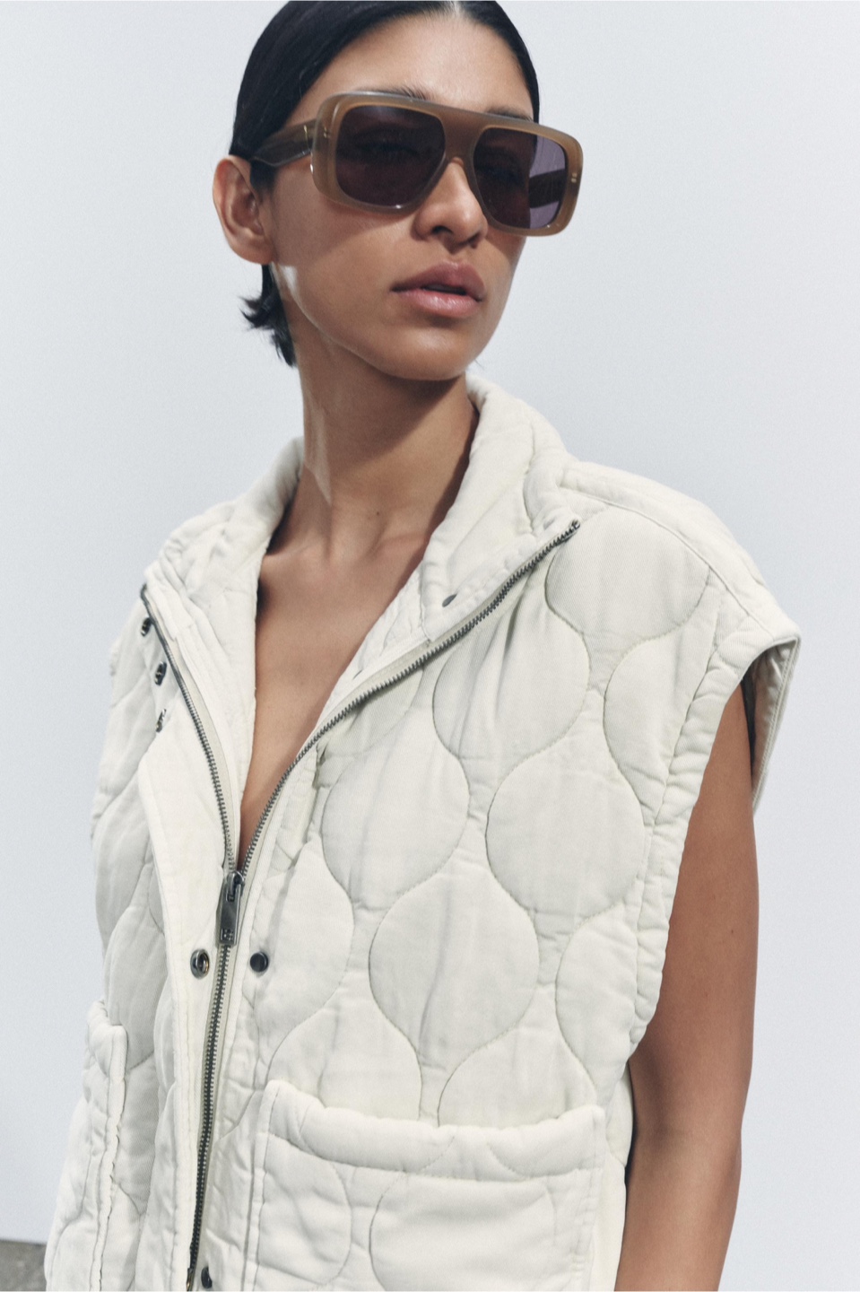 Zara Quilted Oversized Cream Vest - Size XS- LIKE NEW