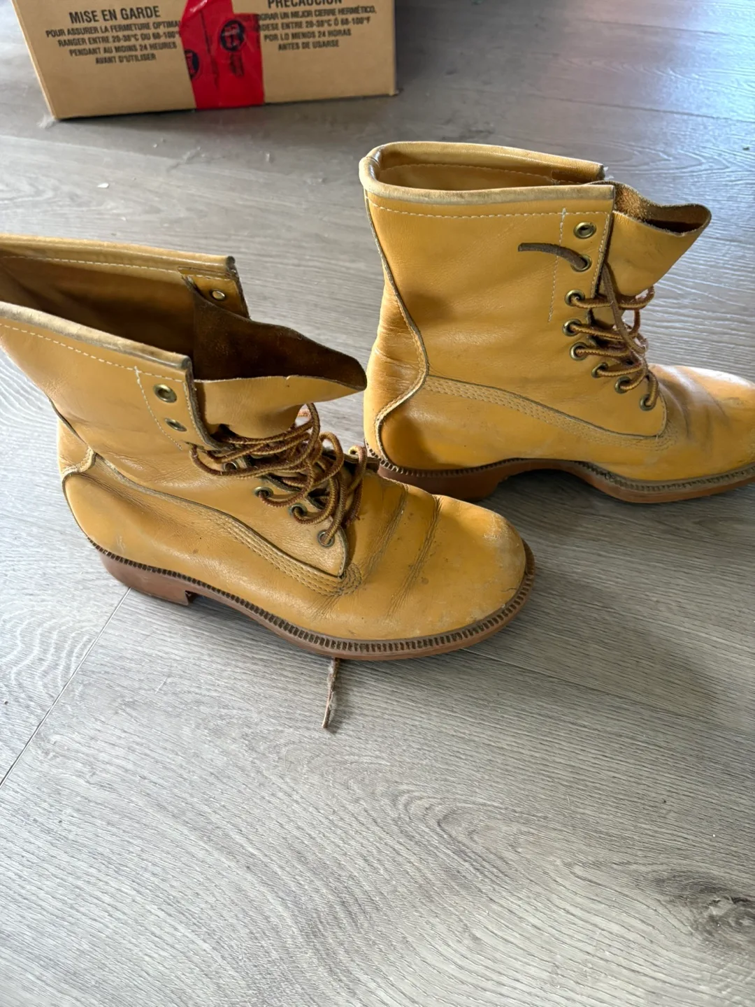 Women’s work Boots Size 5 image indicator(2)