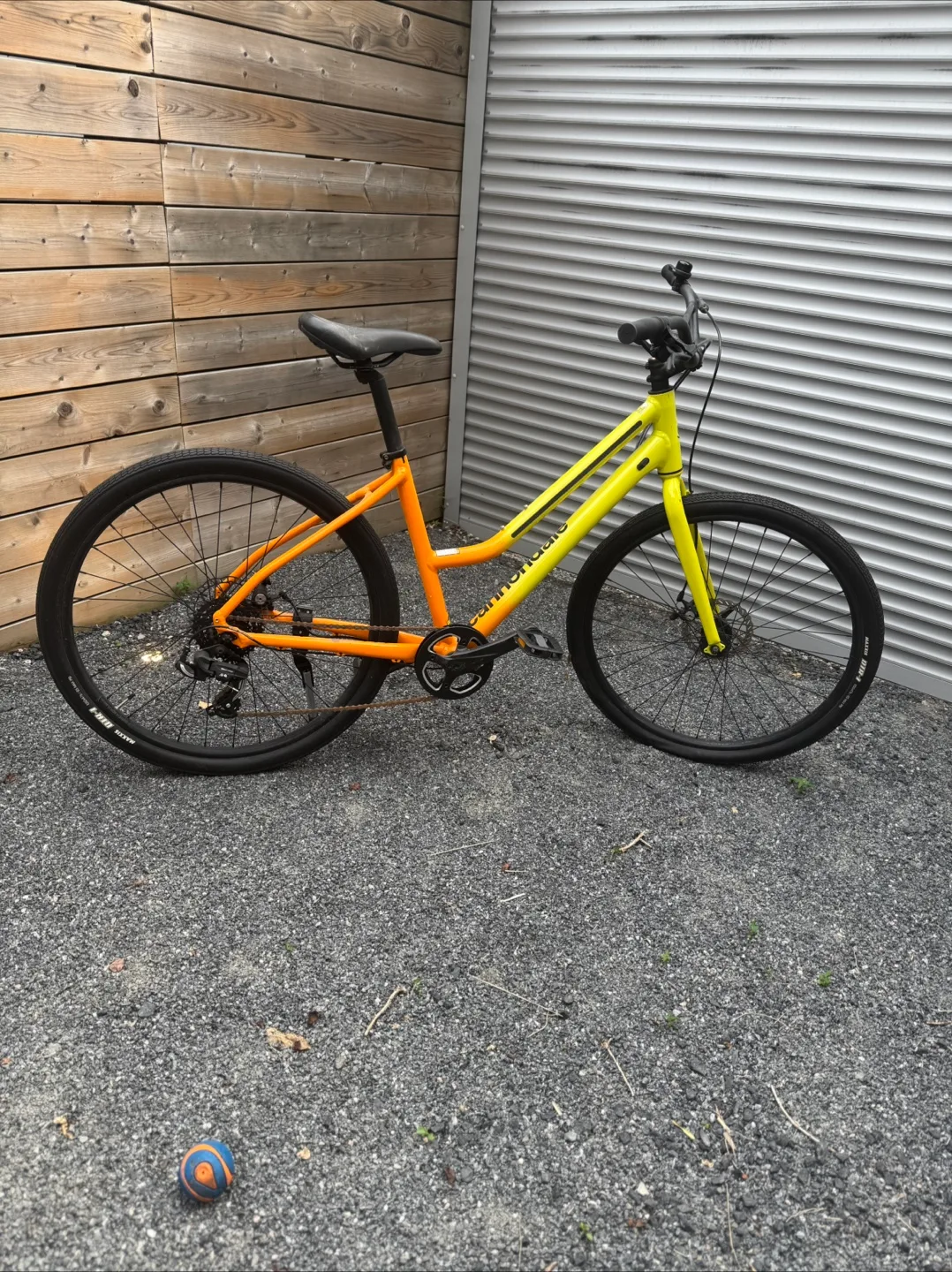 Cannondale Bike - Yellow & Orange image indicator(4)