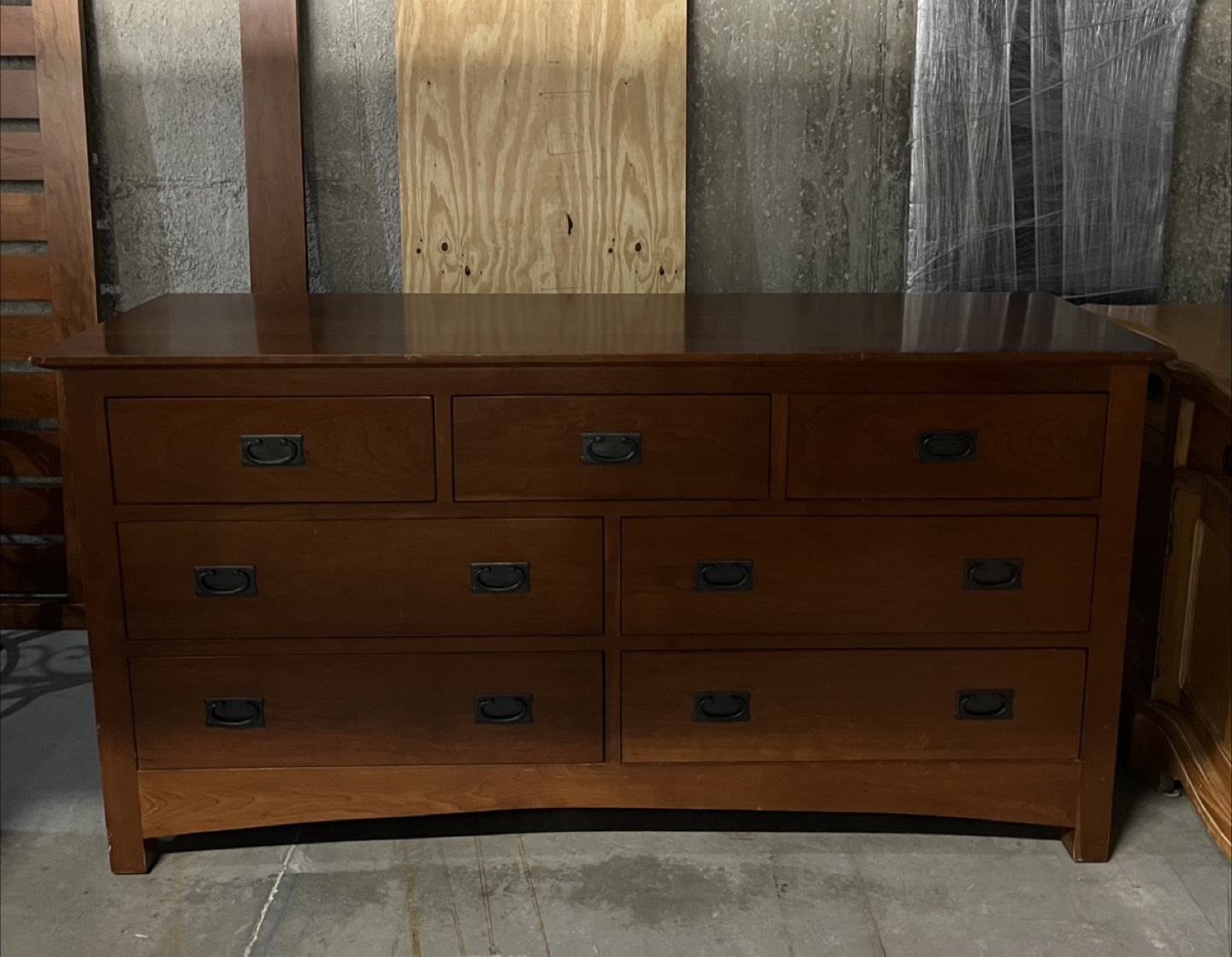 Wooden Dresser with 7 Drawers