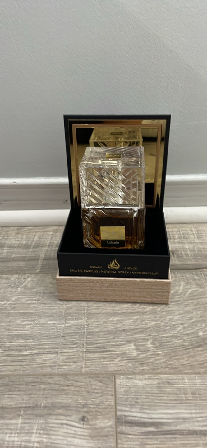 Lattafa Khamrah 100ml Eau de Parfum