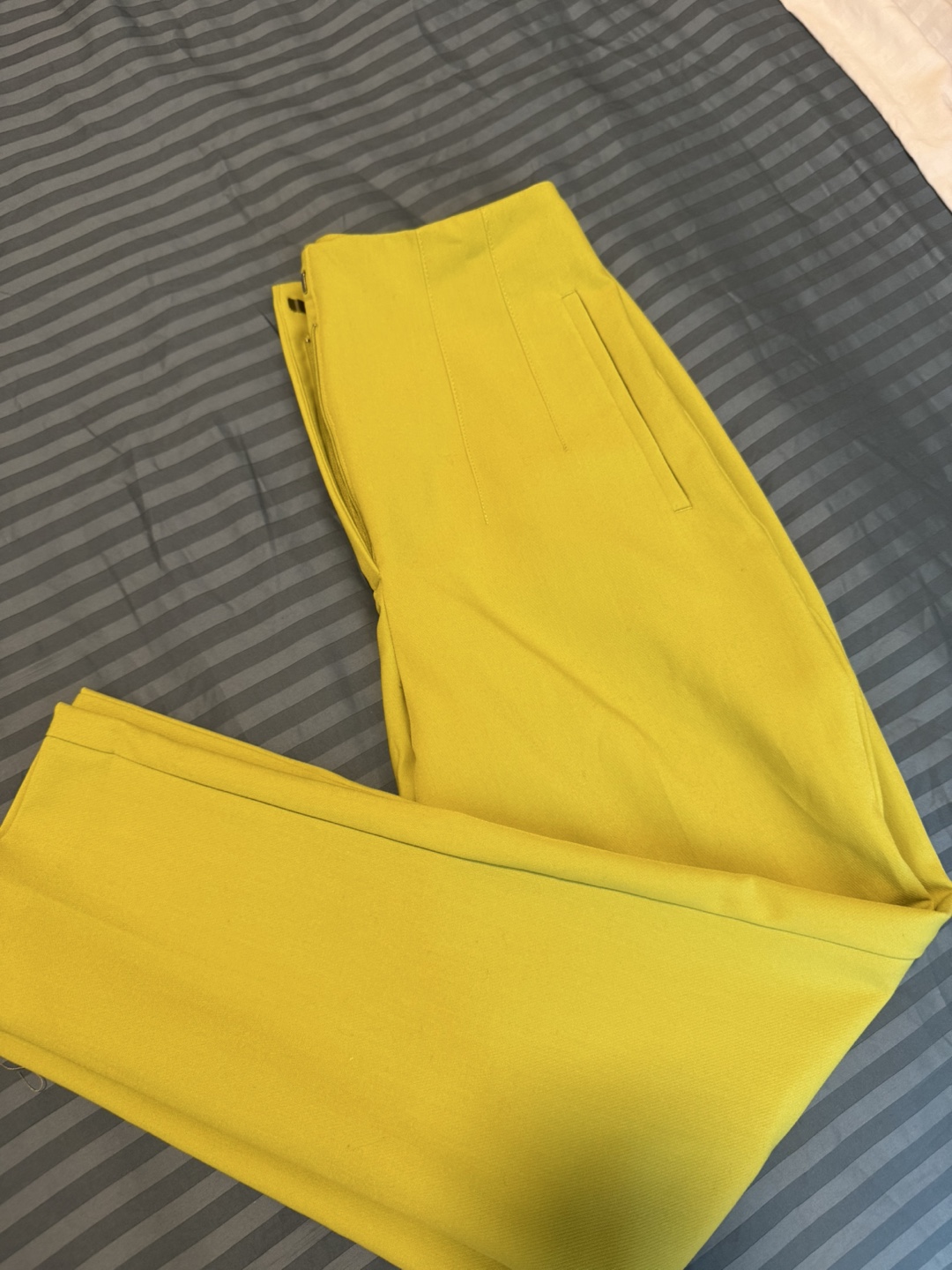 New Zara light green  Trousers - Size US 6 - photo 3
