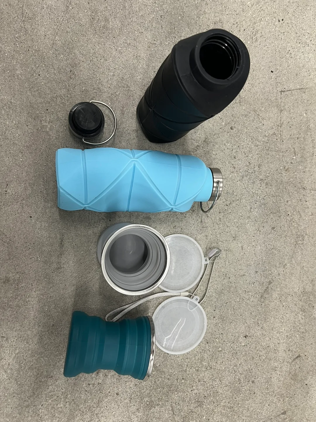 Collapsible Silicone Water Bottle - 750ml image indicator(2)