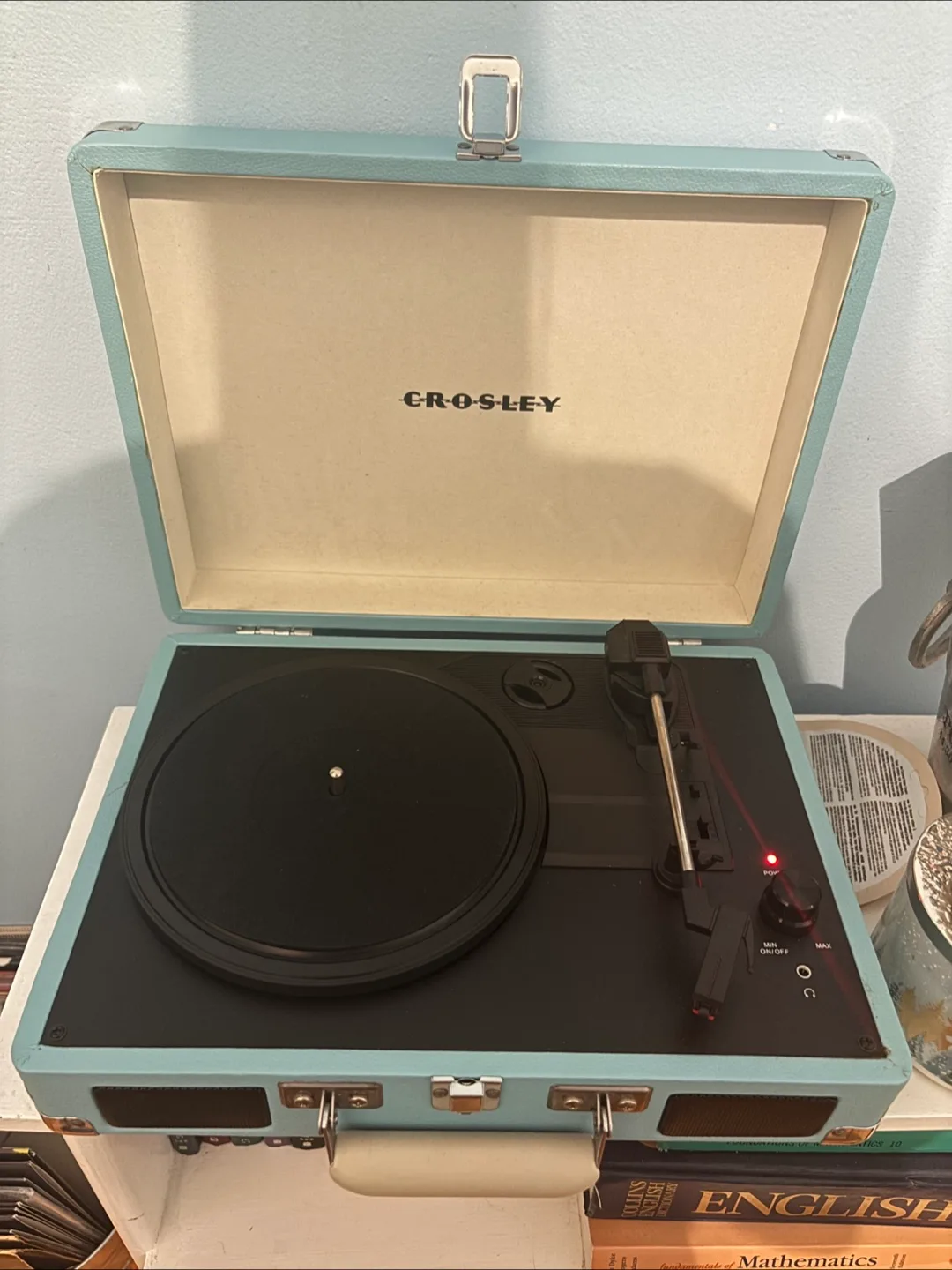 Crosley Cruiser Turntable - Light Blue image indicator(2)