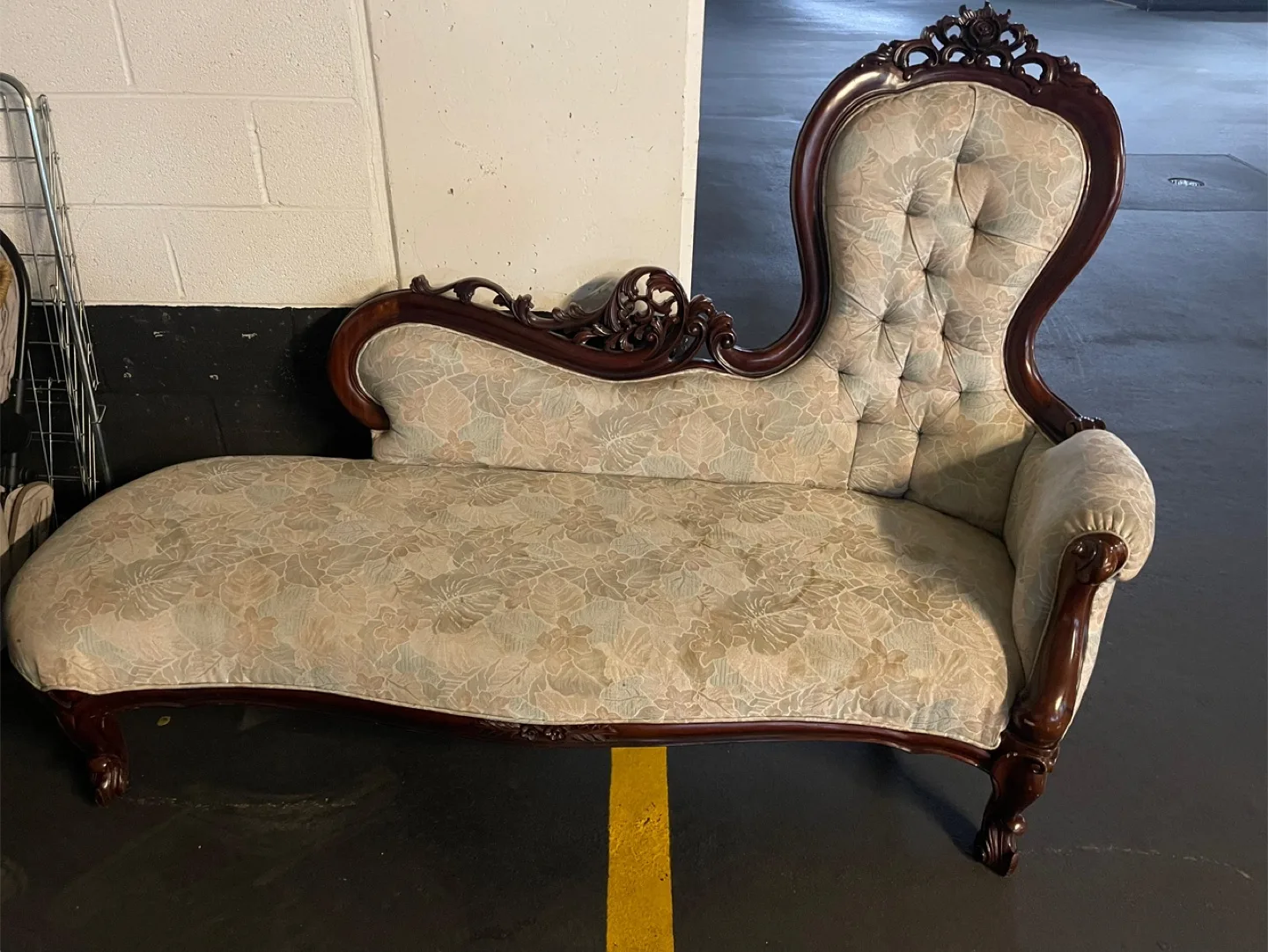 Antique Floral Chaise Lounge image indicator(6)