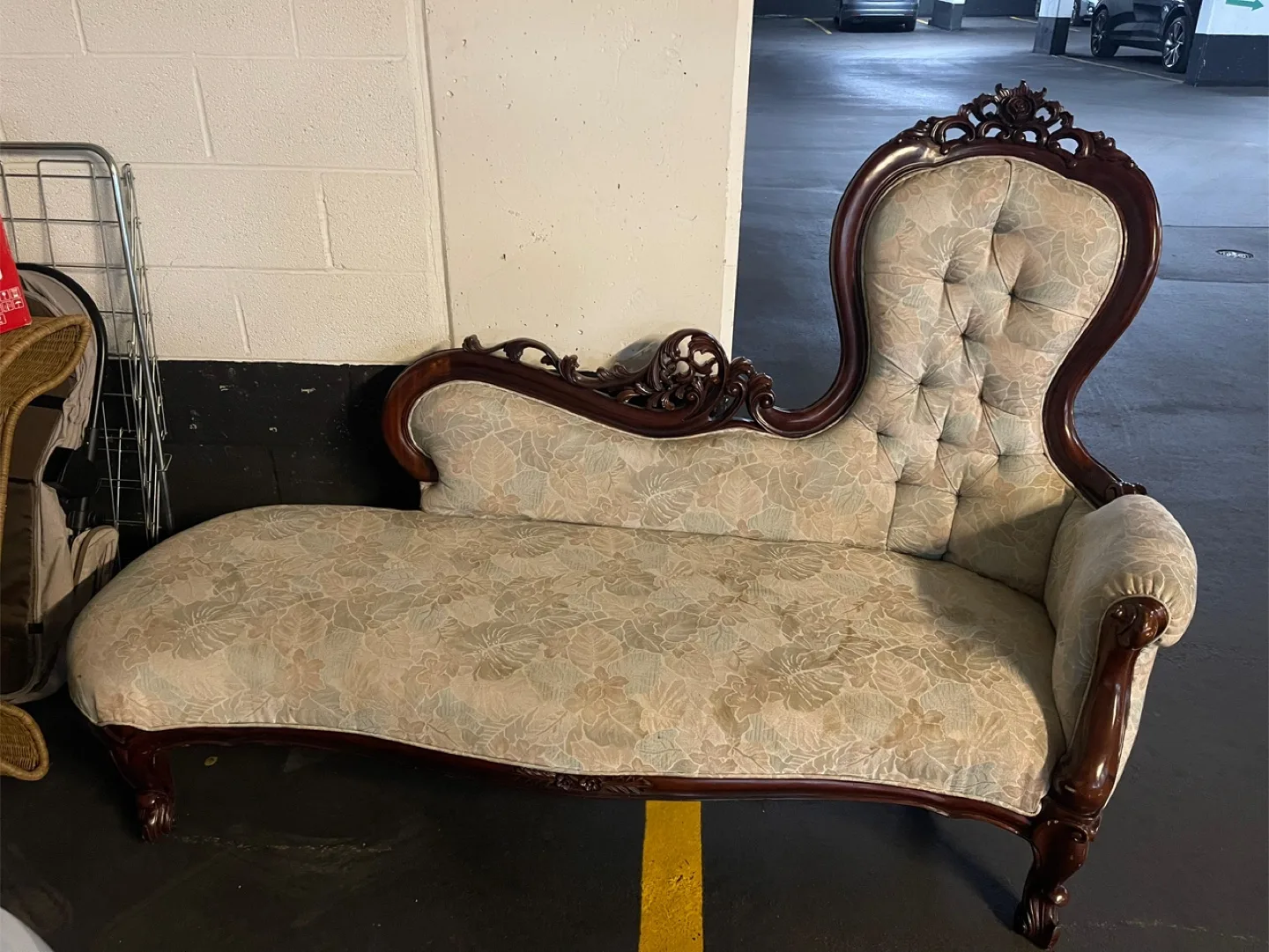 Antique Floral Chaise Lounge image indicator(5)