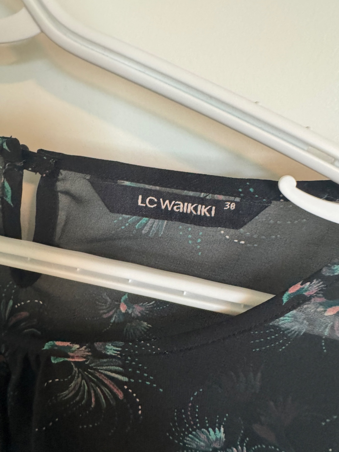 New LC Waikiki Blouse - Size 38 - photo 2