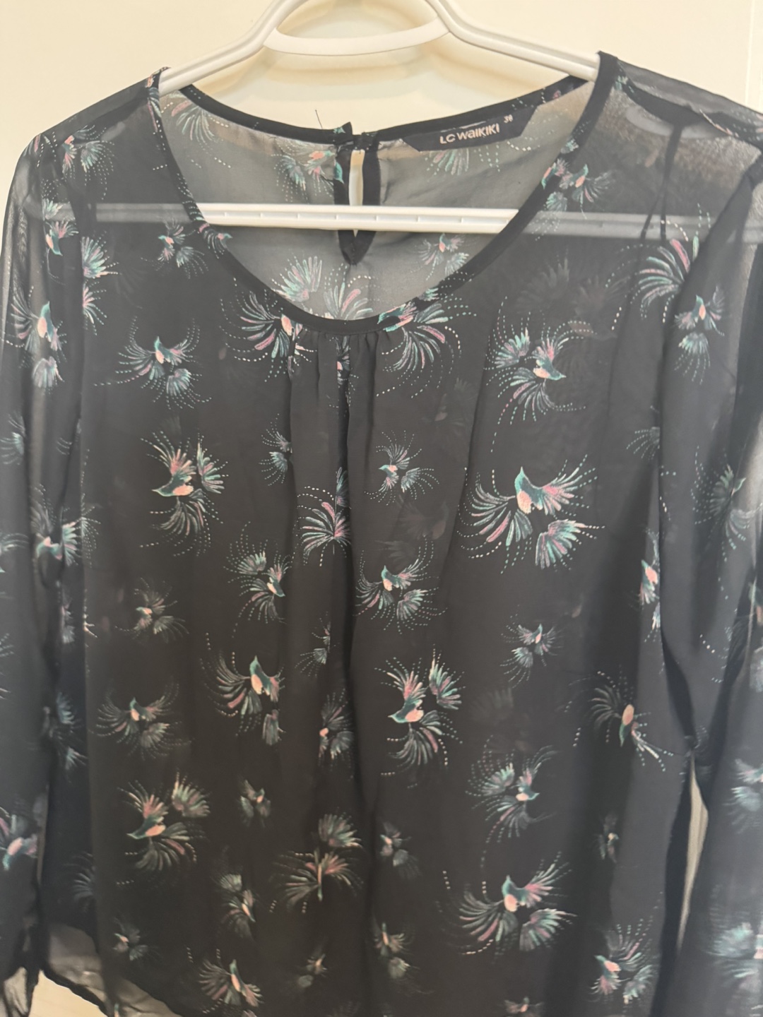New LC Waikiki Blouse - Size 38 - photo 3