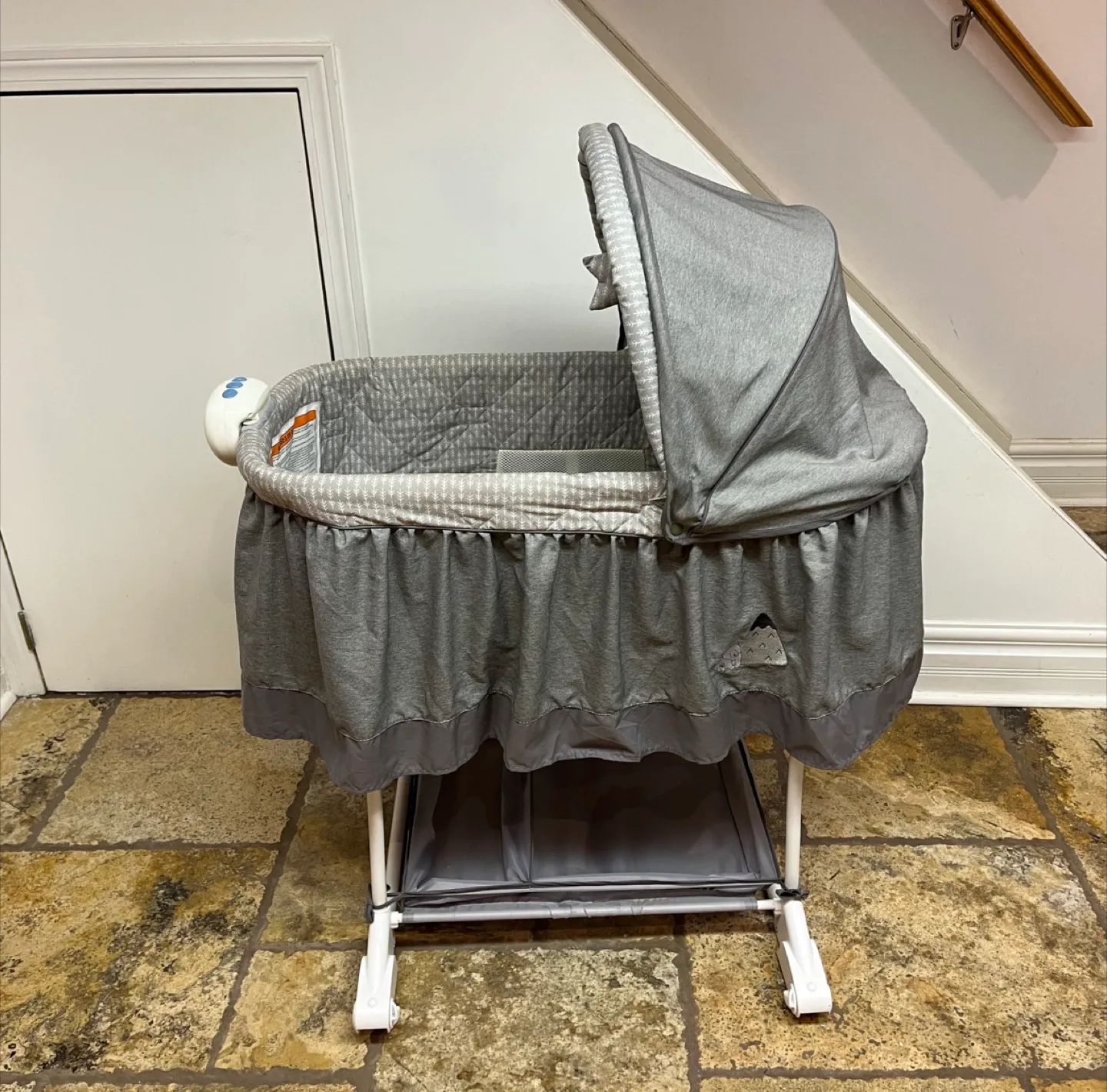 “Bily” Baby Basinet / Cradle - Music, Lights, Vibrations, Canopy thumbnail