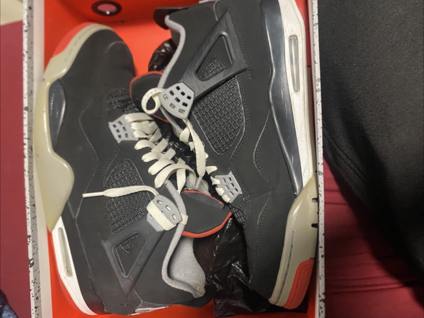 Air Jordan 4 Retro Bred