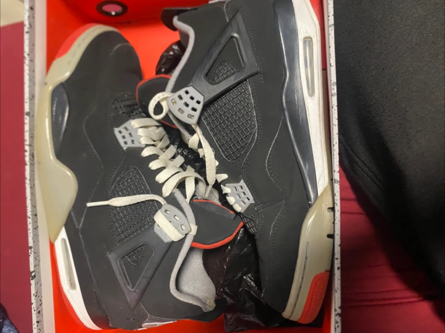 Air Jordan 4 Retro Bred thumbnail