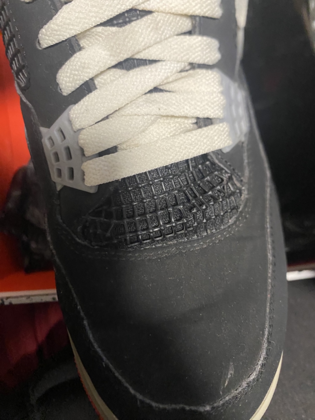 Air Jordan 4 Retro Bred - photo 3