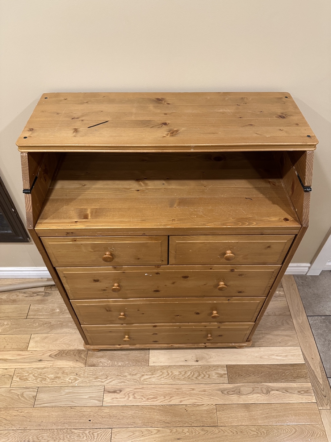 IKEA Diktad Dresser Changing Table (CAN DELIVER) - photo 2