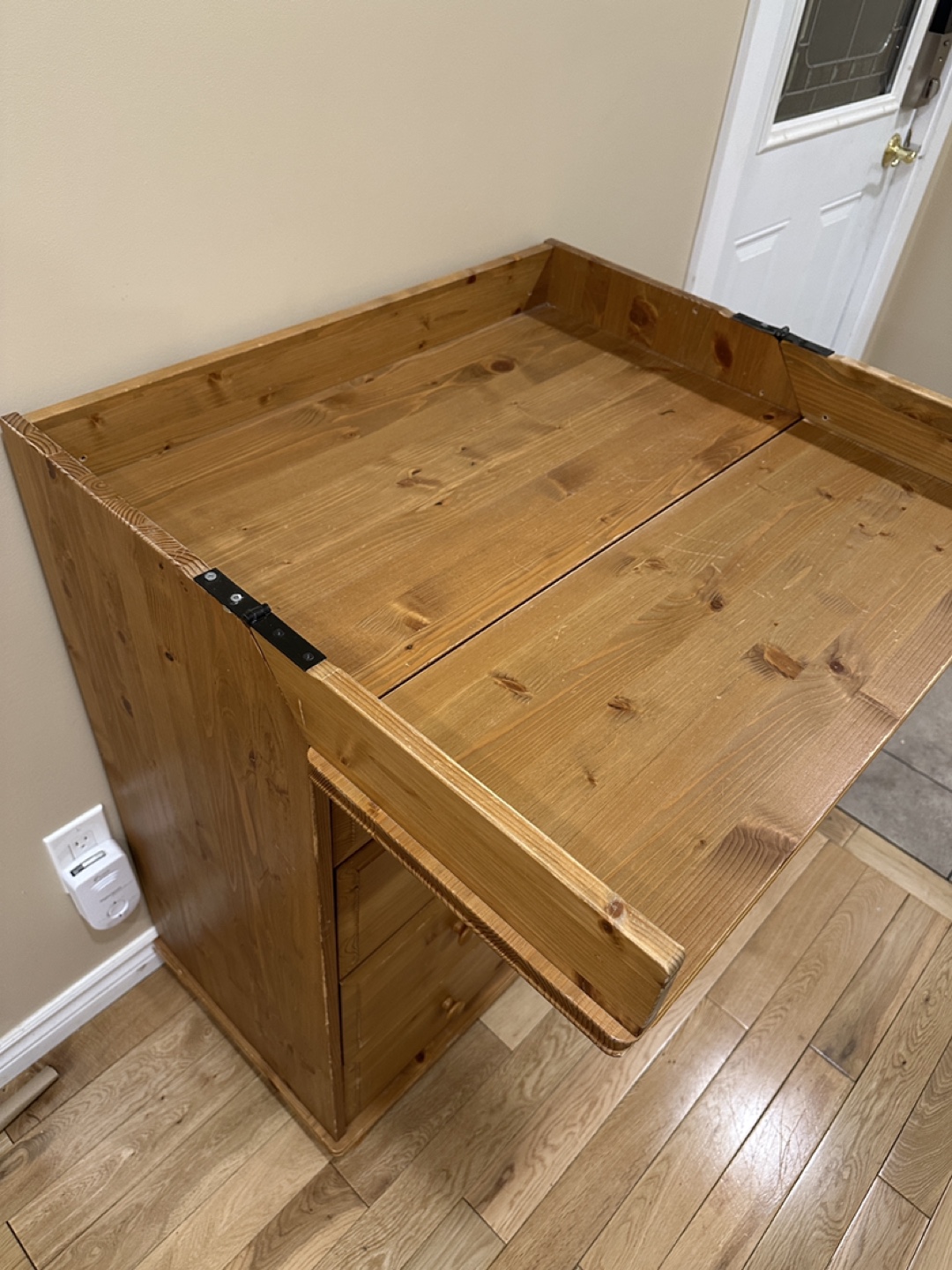 IKEA Diktad Dresser Changing Table (CAN DELIVER) - photo 4