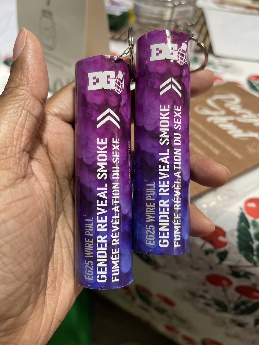 EG Gender Reveal Smoke - New unopened color blue