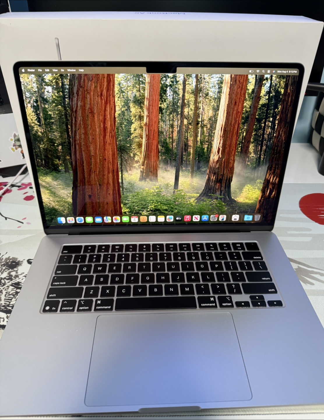 MacBook Air M4 15”– (24GB Unified Memory 1TB storage)