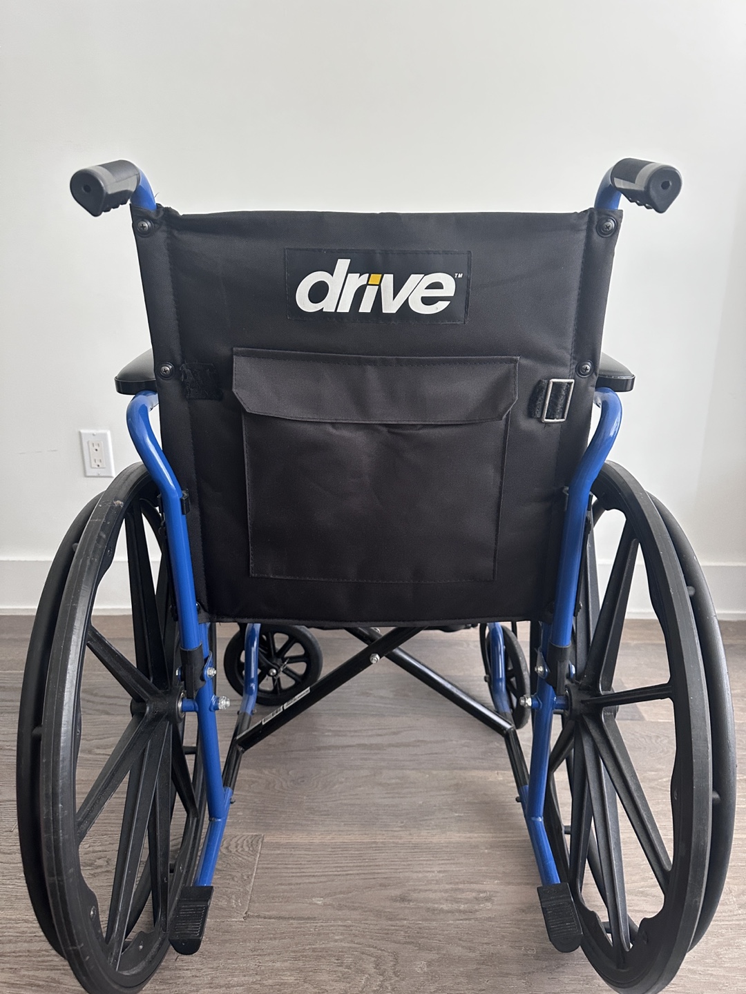 Wheelchair Drive great condition - photo 2