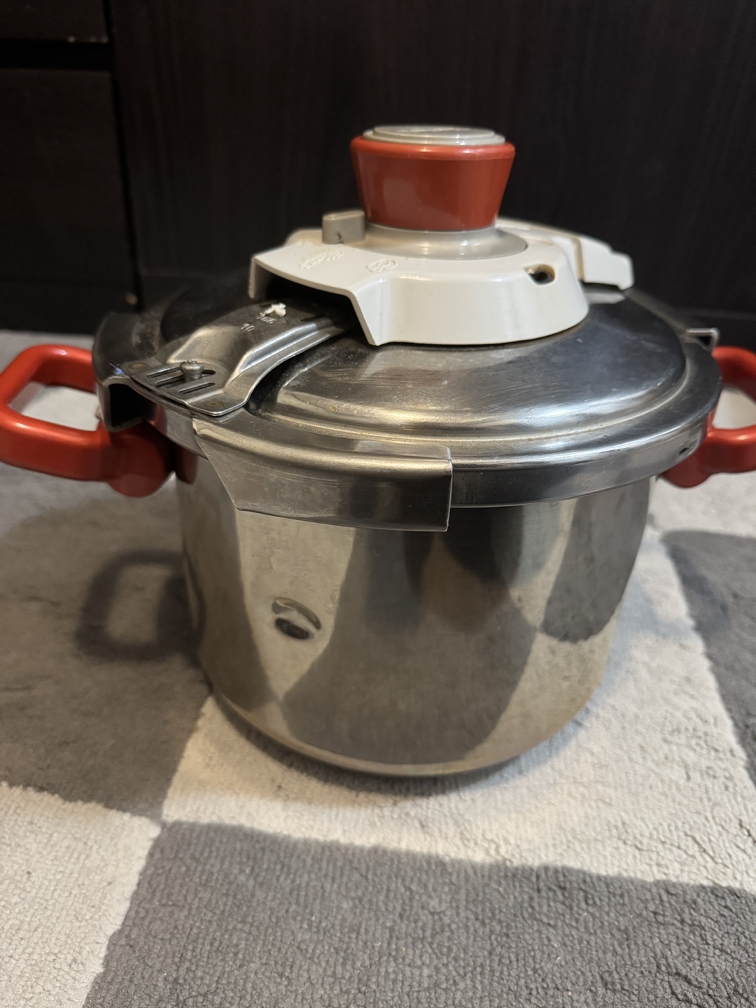 Tefal Clipso Pressure Cooker - photo 2