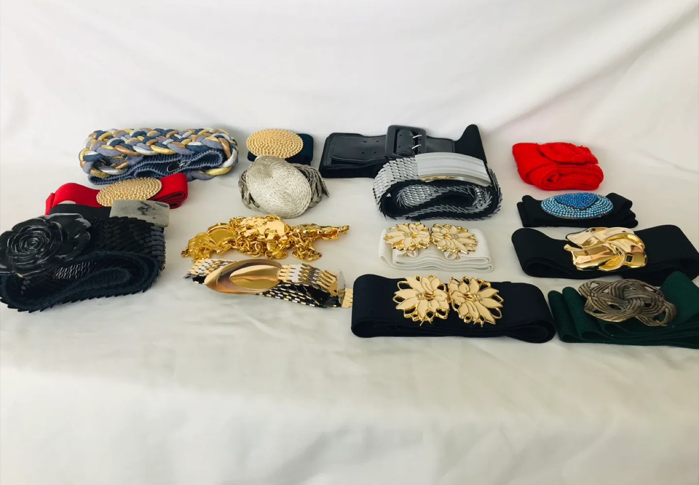 Assorted Women's Fashion Belts image indicator(2)