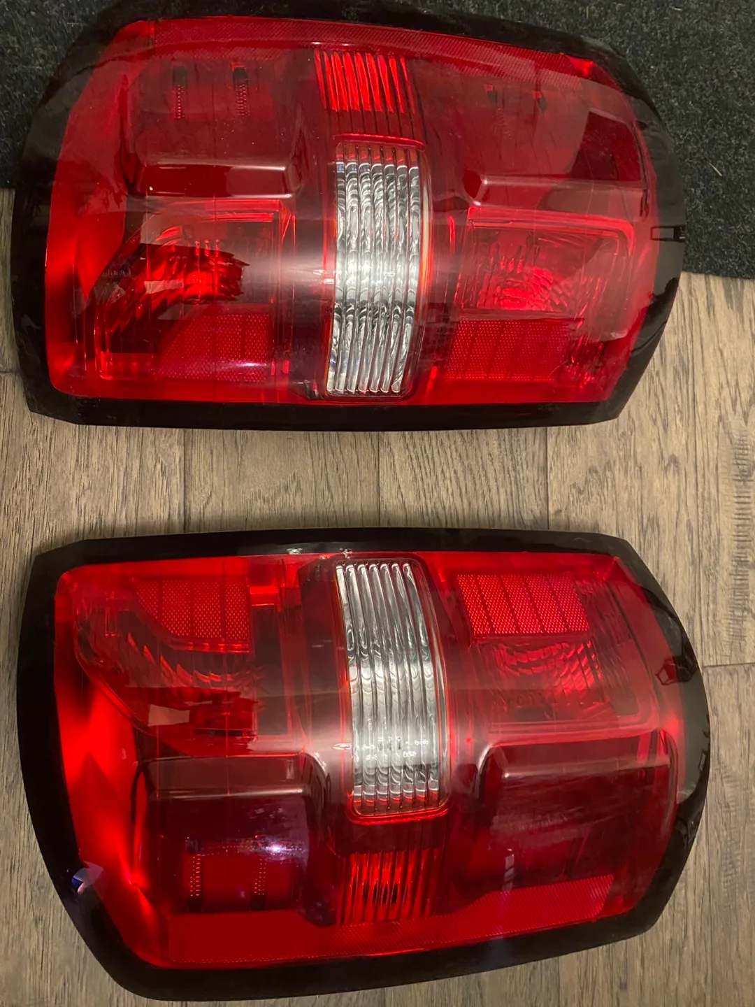GMCTruck tail lights thumbnail