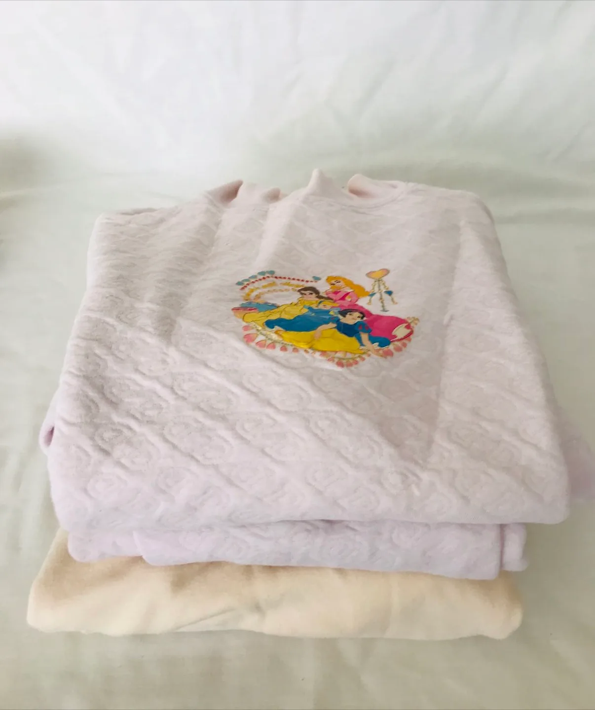 Girls' Clothing Bundle image indicator(6)