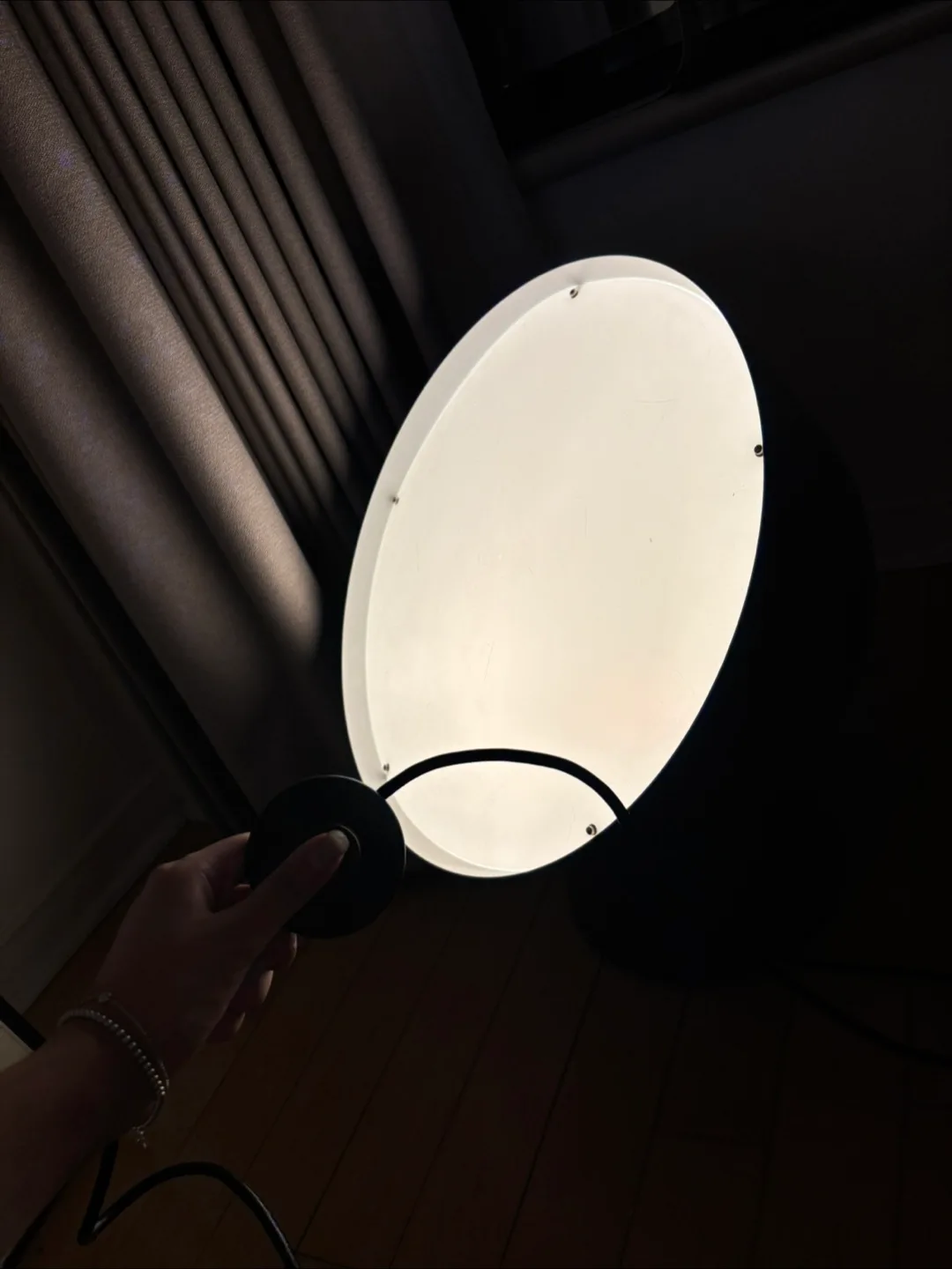 Black Floor Table Lamp image indicator(3)