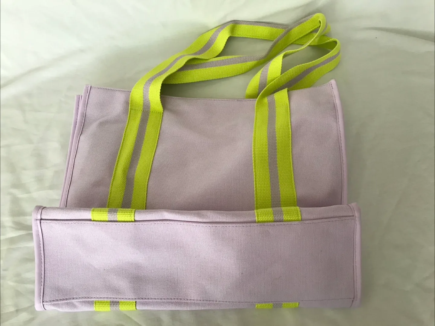 Brand-New Assorted Bags & Pencil Cases thumbnail