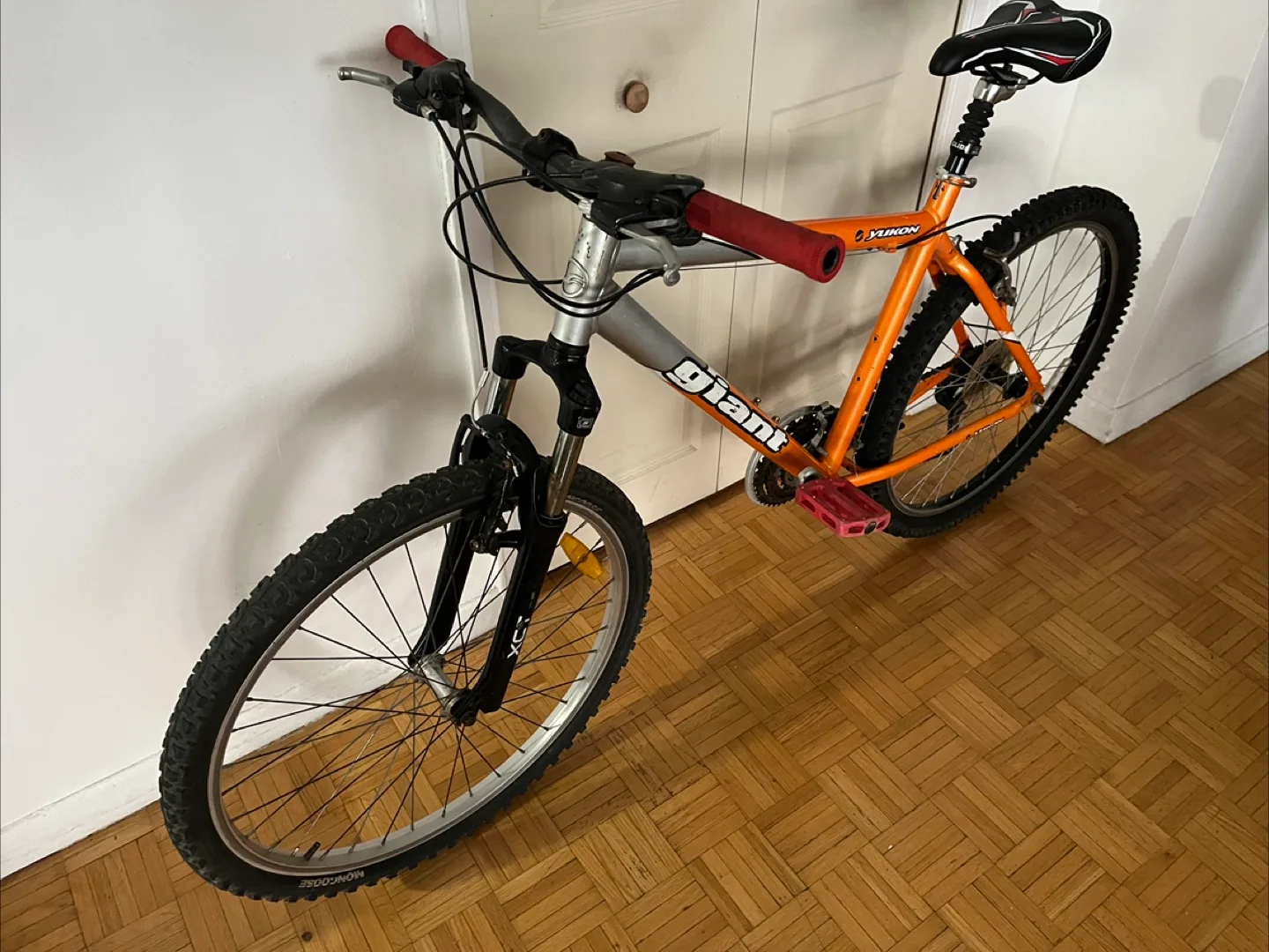 Giant Yukon Mountain Bike - Orange/Silver thumbnail